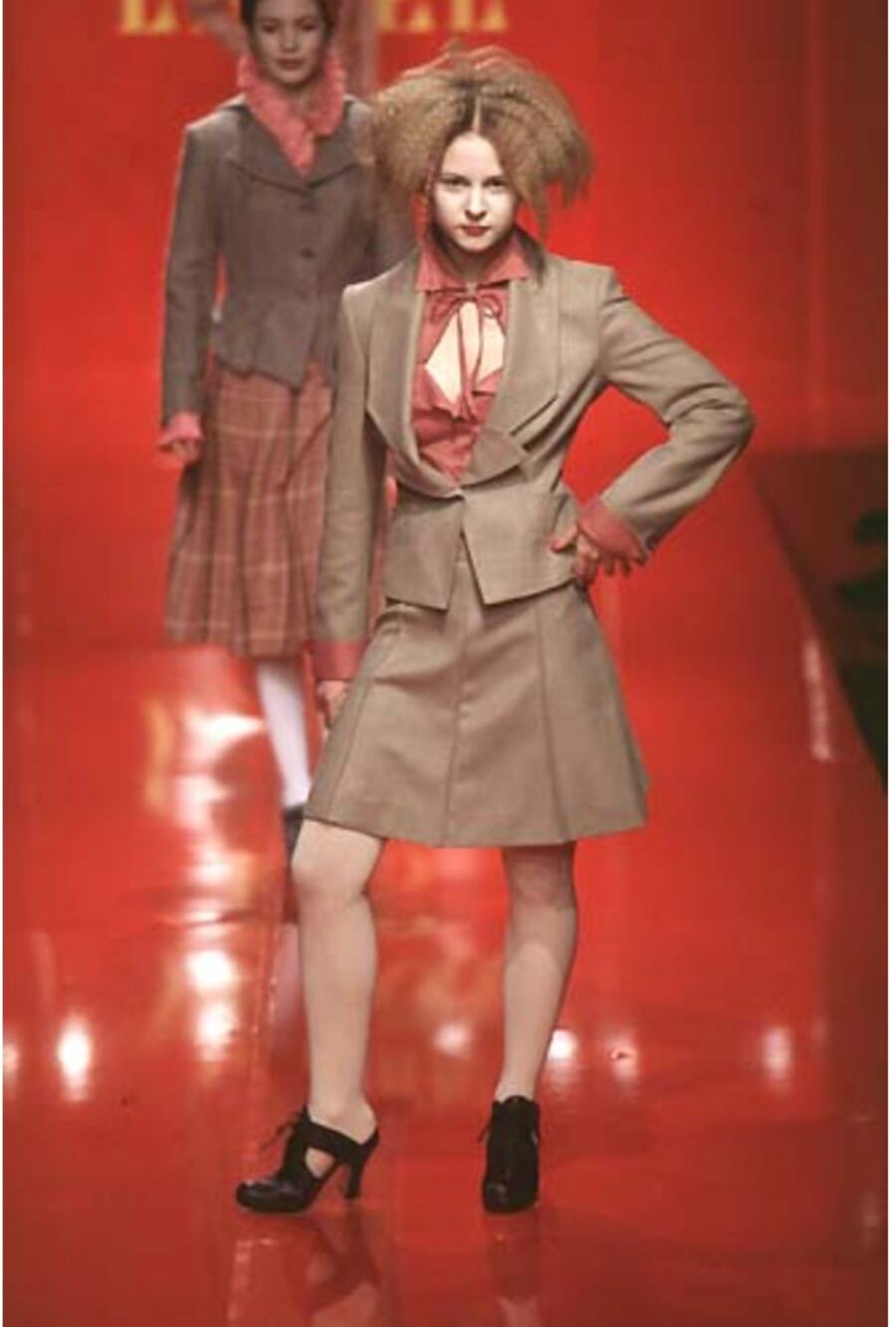 FW 1997 RUNWAY Vivienne Westwood RED LABEL Taupe Wool Pantsuit IT44